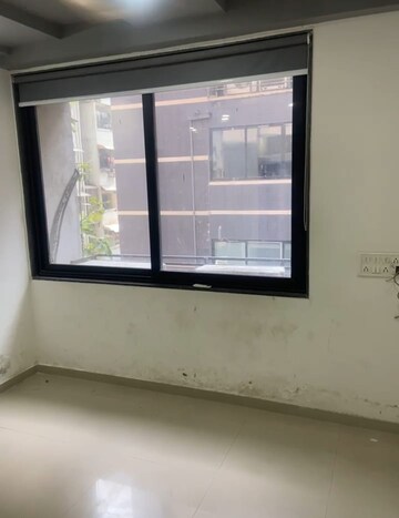 Room in  Office Space at Venus Benecia, Bodakdev – for Rent