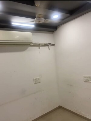 Room in  Office Space at Venus Benecia, Bodakdev – for Rent