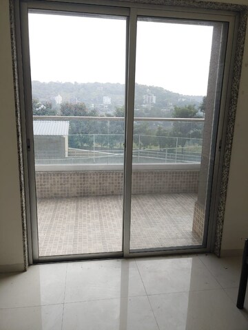 Room in 2 BHK Apartment at Axis Paradigm Whistling Meadows, Paud Road – for Rent