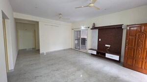 Room in 3 BHK Apartment at Vignana Nagar – for Rent