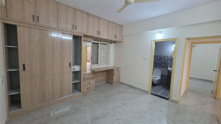 Room, vignana nagar 3 Bedroom 1650 Sq.Ft. Apartment In Vignana Nagar Bangalore 9563052