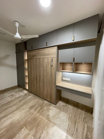 Room in 4 BHK Apartment at Mahindra Windchimes, Bannerghatta Road – for Rent