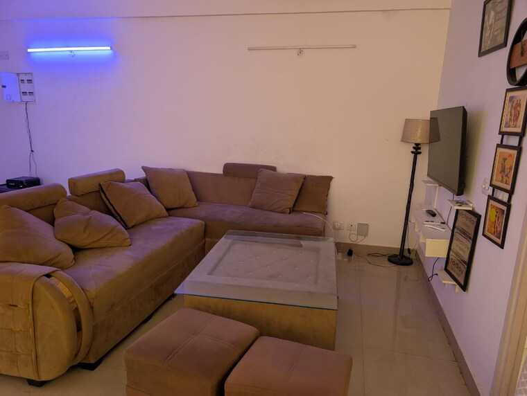 Team Area, suncity-avenue-76 2 Bedroom 682 Sq.Ft. Apartment In Sector 76 Gurgaon 9563755