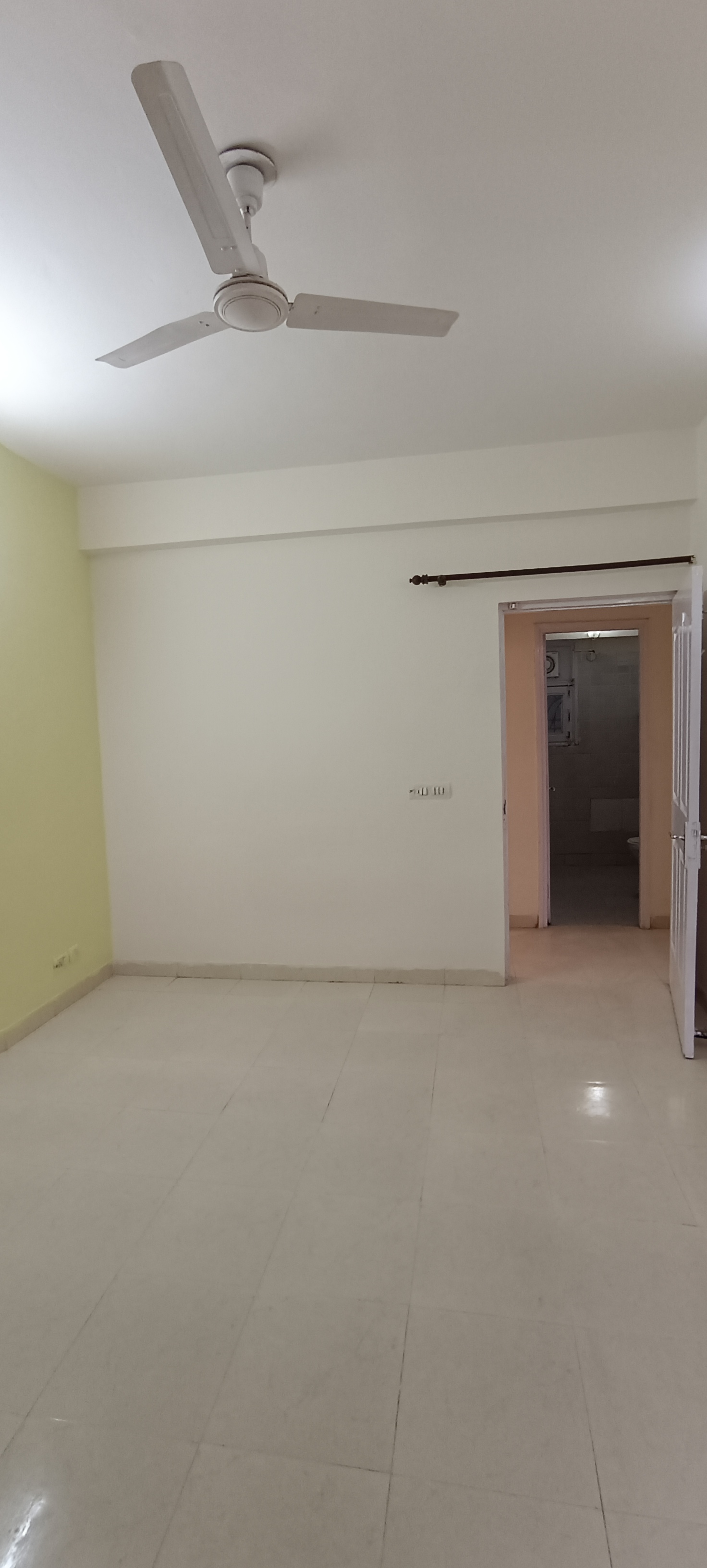 3 BHK + Extra Room 1437 Sq.Ft. Apartment in Tulip Orange