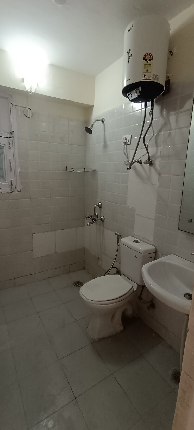 Bathroom, tulip-orange 3 Bedroom 1437 Sq.Ft. Apartment In Sector 70 Gurgaon 9563758