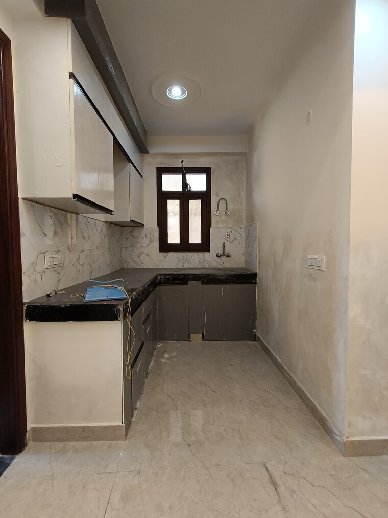 undefined, shivalik colony 3 Bedroom 1800 Sq.Ft. Builder Floor In Shivalik Colony Delhi 9563809