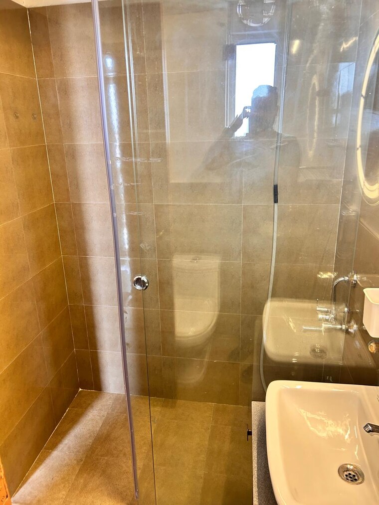 Bathroom, suncity-avenue-76 2 Bedroom 682 Sq.Ft. Apartment In Sector 76 Gurgaon 9563792