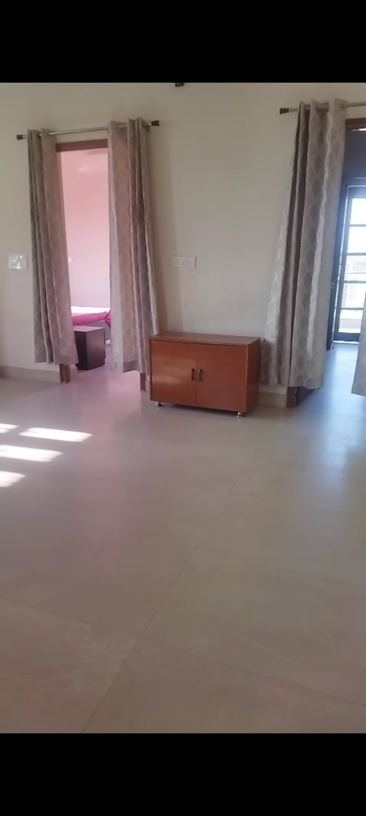 Room, haridwar road 2 Bedroom 1800 Sq.Ft. Independent House In Haridwar Road Dehradun 9563842