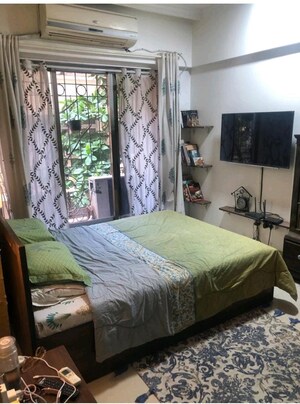 Bedroom in 2 BHK Apartment at Bandra West – for Rent