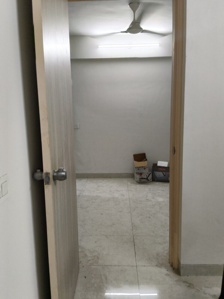 Room, gulmohar-chs-bandra-east 1 Bedroom 322 Sq.Ft. Apartment In Bandra East Mumbai 9563881