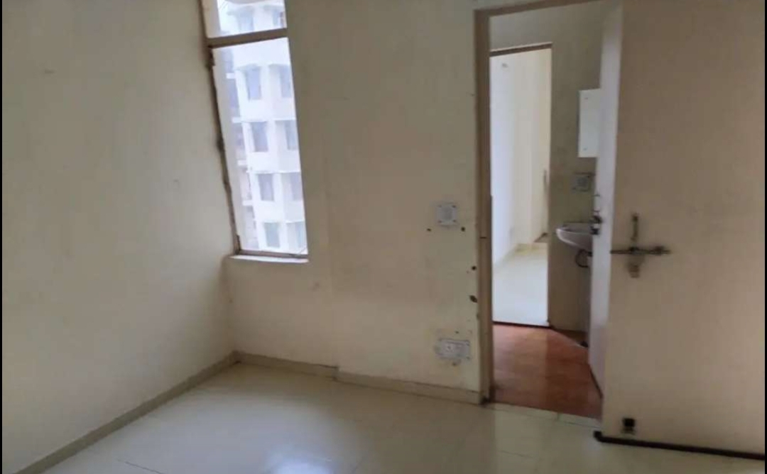 3 BHK + Extra Room Apartment For Rent in Burlington Chauraha Husai