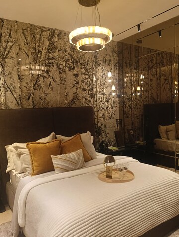 Bedroom in 4 BHK Apartment at Andheri West – for Sale