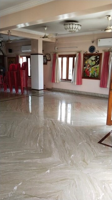 Building Lobby in 6+ BHK Independent House at Chinar Park – for Sale