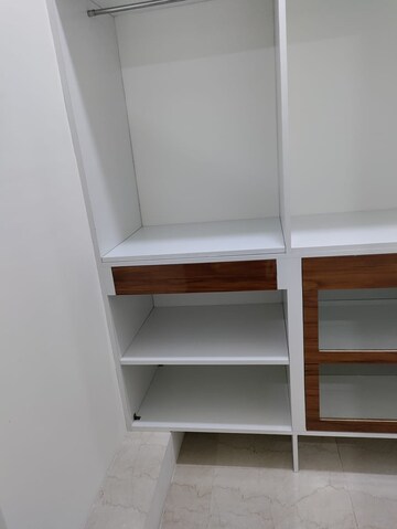 2 BHK Apartment For Rent in L&T Crescent Bay T2, Parel