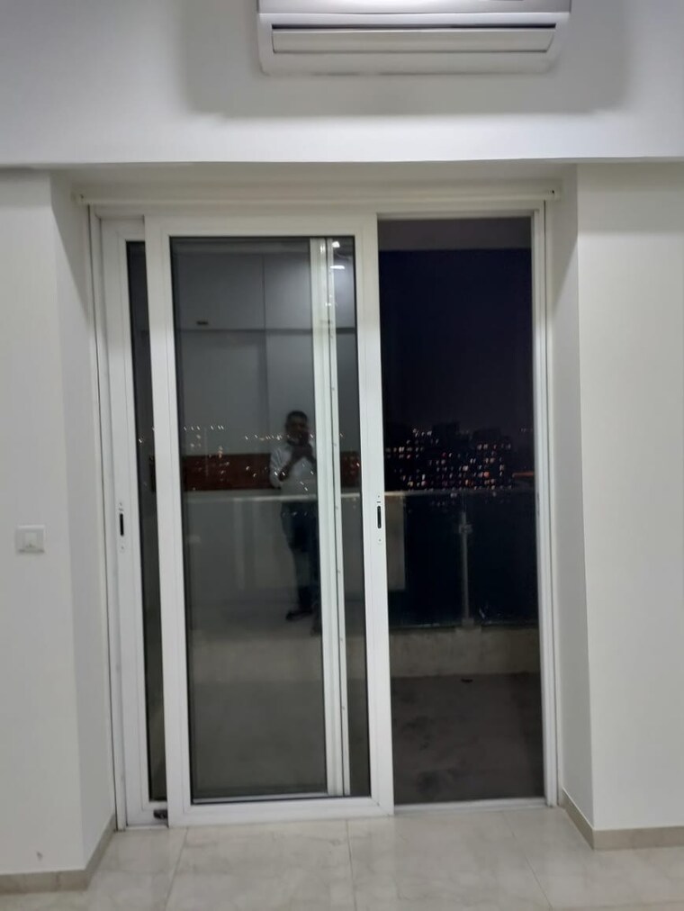 undefined, l-t-crescent-bay-t2 2 Bedroom 900 Sq.Ft. Apartment In Parel Mumbai 9563904