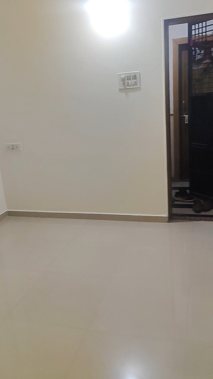 Room, datta nagar 1 Bedroom 670 Sq.Ft. Apartment In Datta Nagar Pune 9563976
