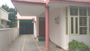 Building Lobby in 2 BHK Villa at Billamaranahalli – for Rent