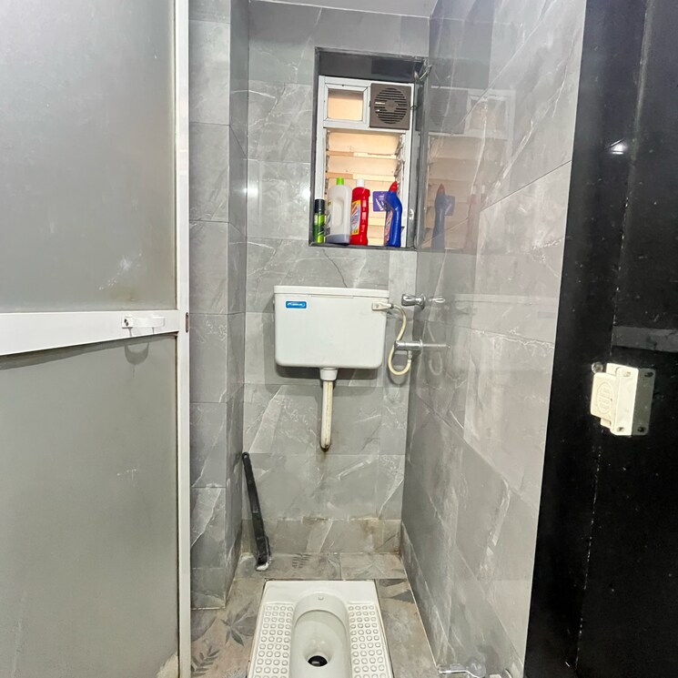 Bathroom, brahmand-phase-8 1 Bedroom 555 Sq.Ft. Apartment In Kiran Mill Colony Thane 9563945