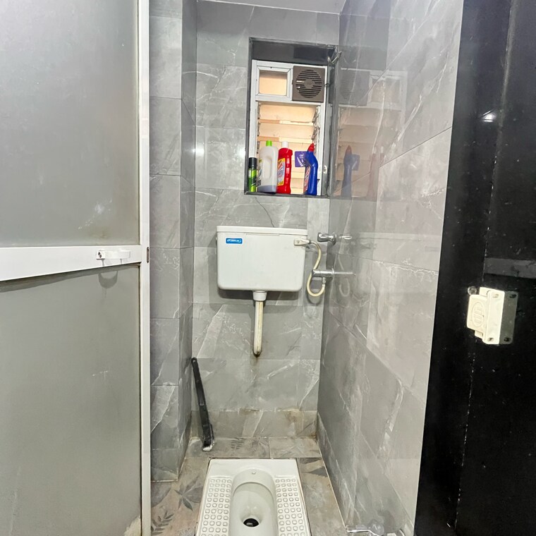 Bathroom, brahmand-phase-8 1 Bedroom 555 Sq.Ft. Apartment In Kiran Mill Colony Thane 9563945