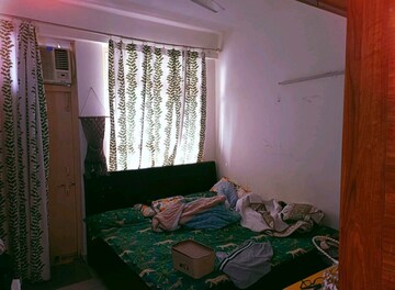 Bedroom in 3 BHK Apartment at Amolik Heights, Sector 88 – for Rent