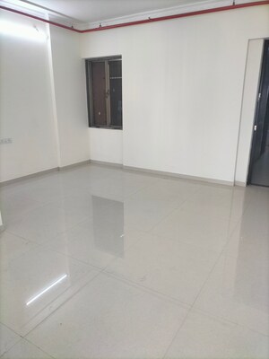 Room in 2 BHK Apartment at Vardhman Gardens, Balkum Pada – for Rent