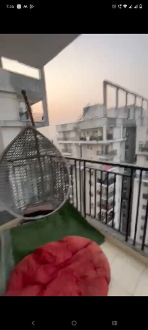 Staircase in 2.5 BHK Apartment at Ajnara Homes, Sector 16b Greater Noida – for Rent