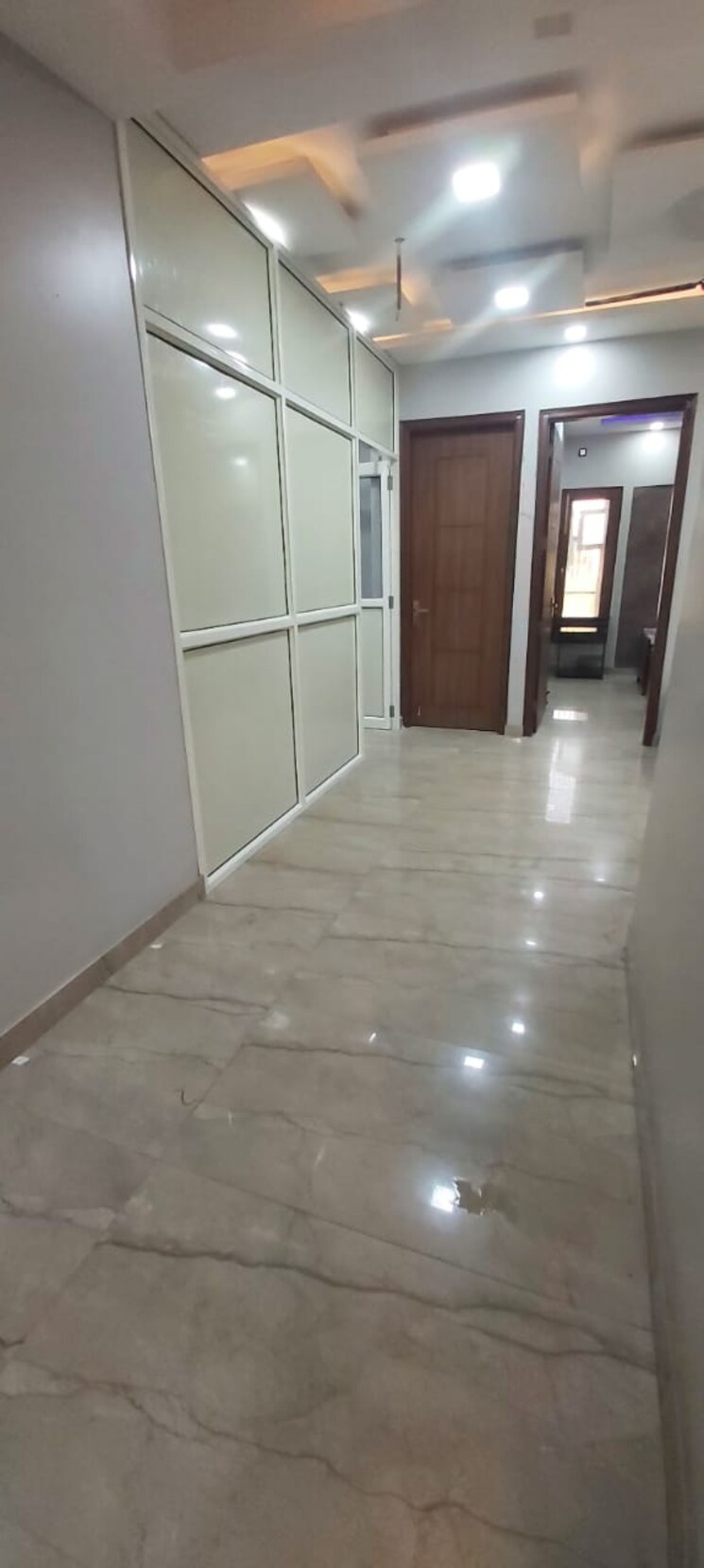 Room, sector 52 Pg For Boys & Girls In Sector 52 9563957