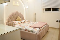 2 BHK + Extra Room Apartment For Sale in Gaur City 2 - 12th Avenue