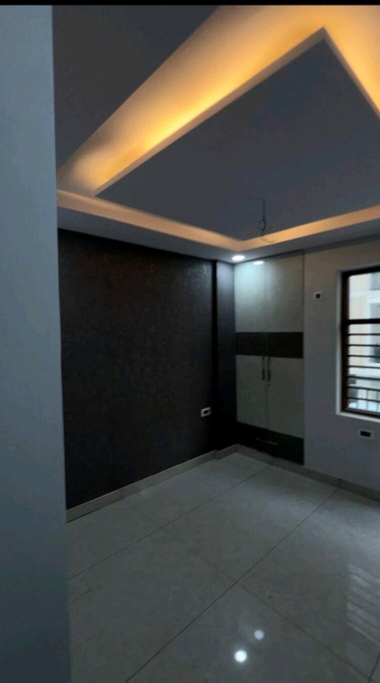 Room, rps-palms 3 Bedroom 919 Sq.Ft. Builder Floor In Sector 88 Faridabad 9563970