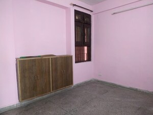 Room in 1 BHK Apartment at Jasola Vihar – for Sale