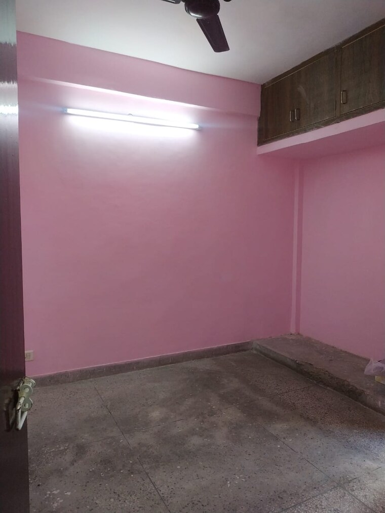 Room, jasola vihar 1 Bedroom 516 Sq.Ft. Apartment In Jasola Vihar Delhi 9563974