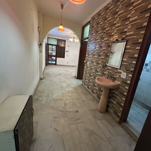  2 BHK Builder Floor at Arjun Nagar – for Sale