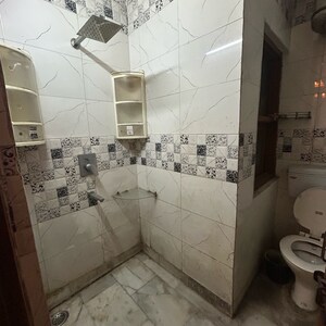 Attached Bathroom in 2 BHK Builder Floor at Arjun Nagar – for Sale