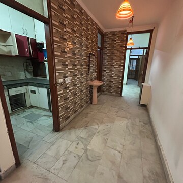  2 BHK Builder Floor at Arjun Nagar – for Sale