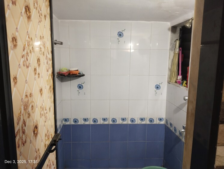 Bathroom, nalasopara west 1.5 Bedroom 550 Sq.Ft. Apartment In Nalasopara West Palghar 9563983