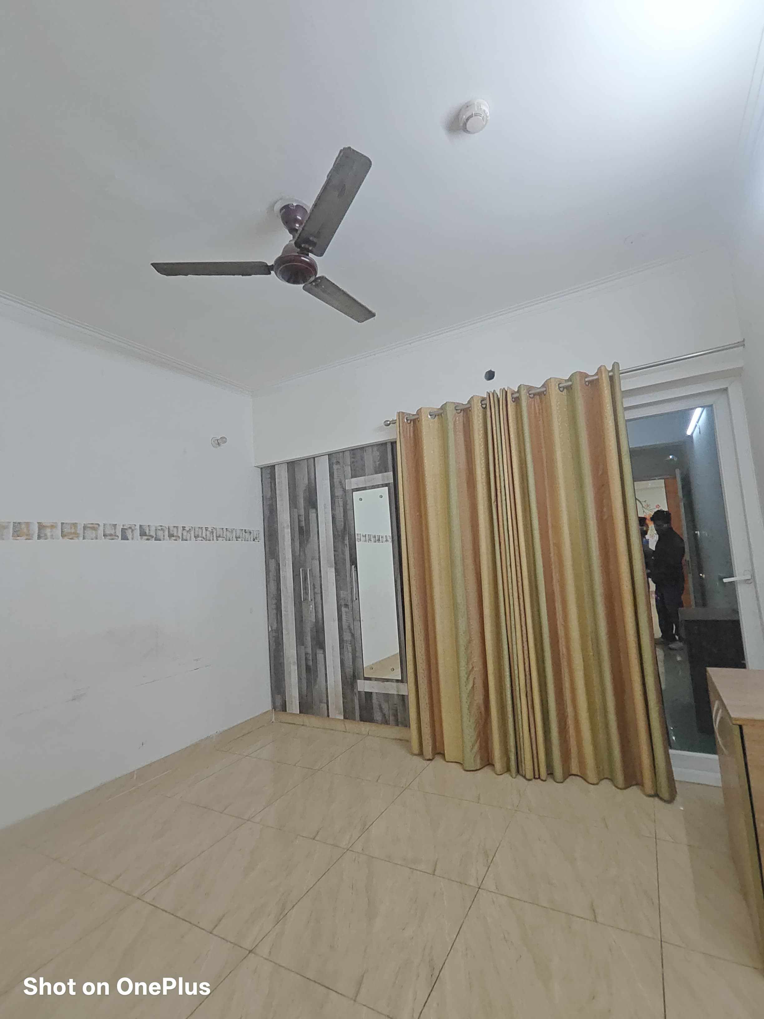 2 BHK Apartment For Rent in Gaur City 2 - 14th Avenue