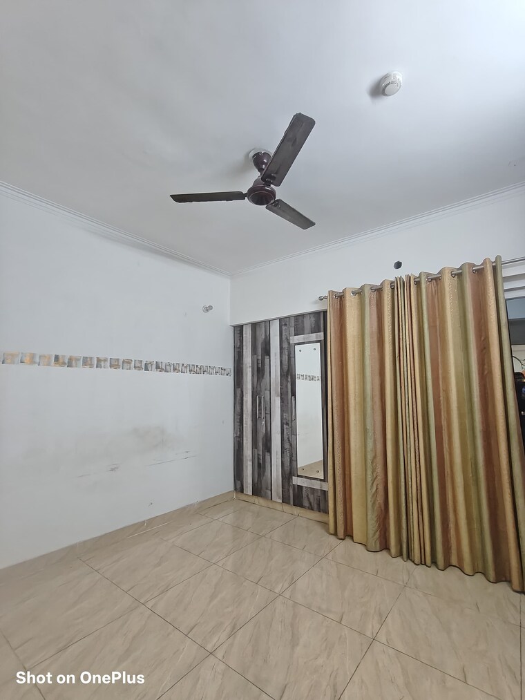 Room, gaur-city-2-14th-avenue 2 Bedroom 700 Sq.Ft. Apartment In Sector 16c Greater Noida Greater Noida 9563986