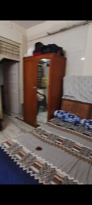 Bedroom in 1 BHK Apartment at Ghatkopar West – for Rent