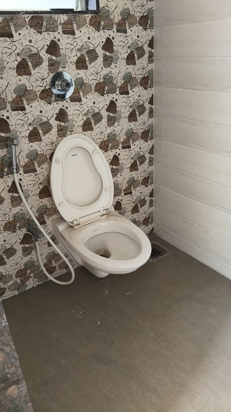 Bathroom, govandi 2 Bedroom 600 Sq.Ft. Apartment In Govandi Mumbai 9564012