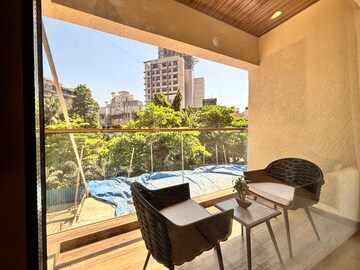 Master Bedroom in 3 BHK Apartment at Ashray Jaswanti Jewel, Kandivali West – for Sale