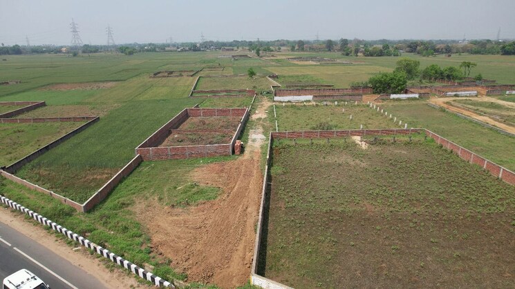 Garden, bihta  2400 Sq.Ft. Plot In Bihta Patna 9564029