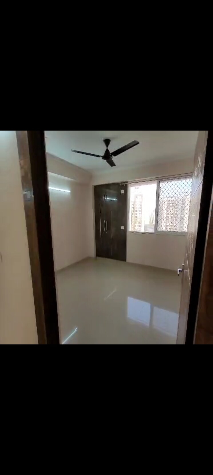 Room, amrapali-golf-homes 3 Bedroom 1595 Sq.Ft. Apartment In Sector 4 Greater Noida Greater Noida 9564039