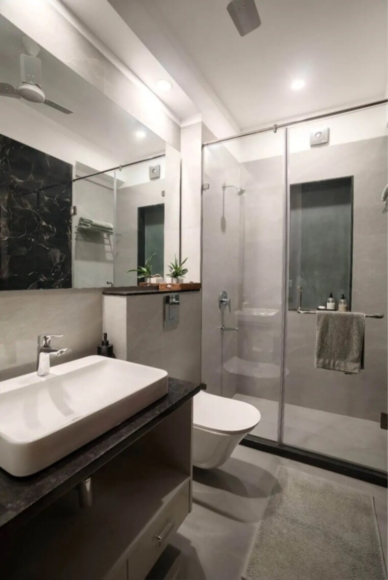 Attached Bathroom, greater kailash i 3 Bedroom 3800 Sq.Ft. Builder Floor In Greater Kailash I Delhi 9564086