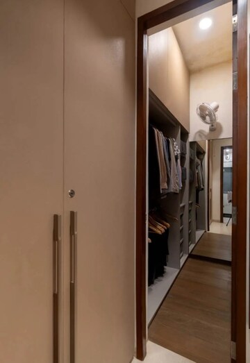 Master Bedroom in 3 BHK Builder Floor at Greater Kailash I – for Rent