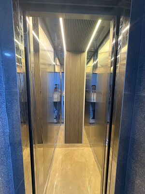 Lift in 4 BHK Builder Floor at East Of Kailash – for Sale