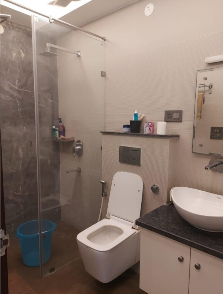 Bathroom, greater kailash ii 3 Bedroom 2700 Sq.Ft. Builder Floor In Greater Kailash ii Delhi 9564115