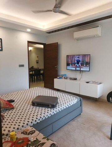 Master Bedroom in 3 BHK Builder Floor at Greater Kailash ii – for Rent