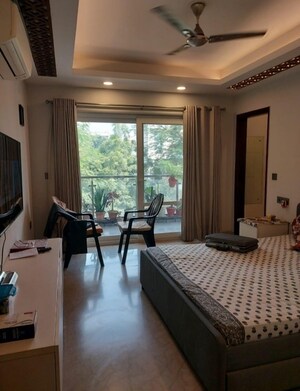 Master Bedroom in 3 BHK Builder Floor at Greater Kailash ii – for Rent