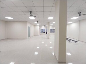  Showroom For Rent in Exhibition Road