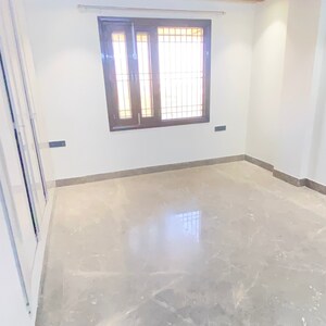 Room in 4 BHK Builder Floor at Rohini Sector 11 – for Rent